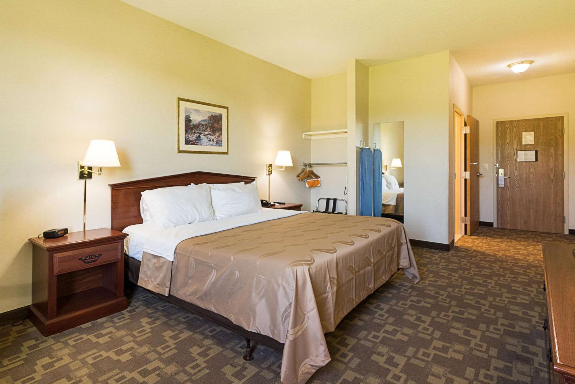 Quality Inn & Suites Schoharie Near Howe Caverns Esterno foto