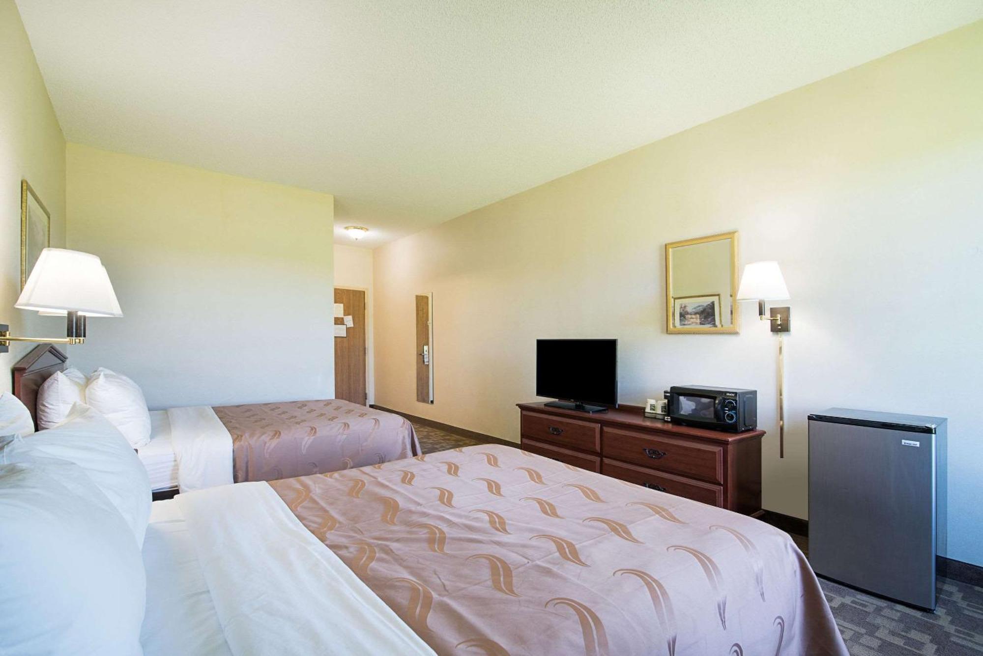 Quality Inn & Suites Schoharie Near Howe Caverns Esterno foto